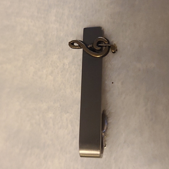 Tie bar vintage silver color with music symbol - Picture 1 of 3